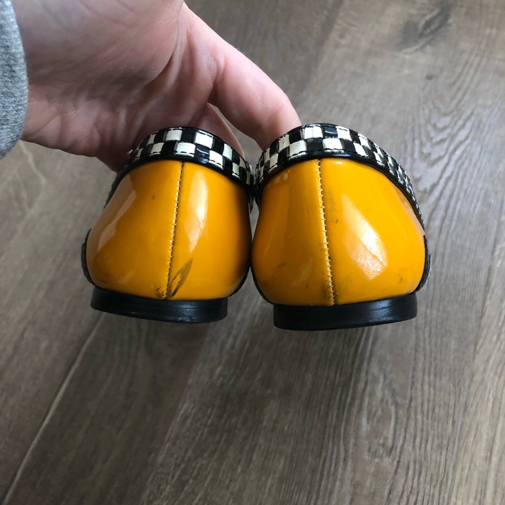 Kate Spade Yellow Go Taxi Pointed Toe Flats 7M - Picture 6 of 8